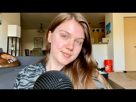 ASMR | Eating and Rambling (Eat with me)