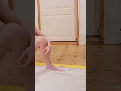 Deep foot stretching and chiropractic adjustments for Lisa #stretching