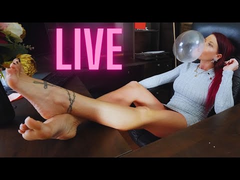 Live Bubble Gum Blowing with AmandaLynn