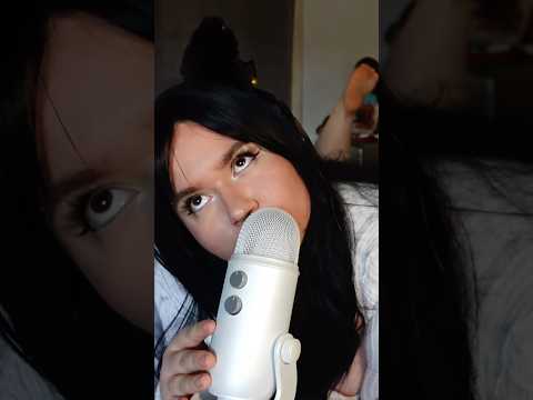I’m too close... I swear I’m Not Eating the Mic aka Mouth sounds #asmr
