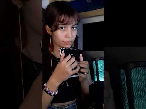ASMR com unhas postiças!!  #relax #visualtingle #asmr #tingles #tapping #sonsdeboca #dormir