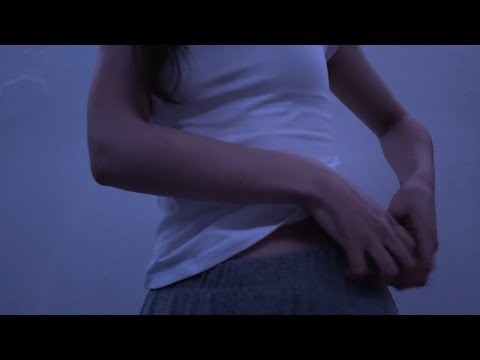 my favourite triggers / lofi asmr 🦋/ tapping, mouth sounds, fabric scratching, gripping, whispering