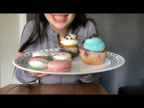 MACARON AND CUPCAKE ASMR EATING
