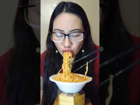 SPICY RAMEN NOODLES#viral #mukbang #eatingshow #shortsfeed #food #everyone #tiktok #asmr #foodie