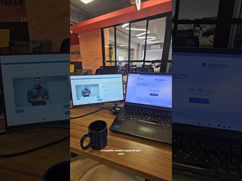 DIA DE TRABALHO PRESENCIAL EM UM COWORKING