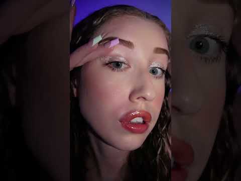10 second eye look 😍 #asmr  #asmrsounds  #asmrmakeup  #layeredsounds  #asmrbeauty