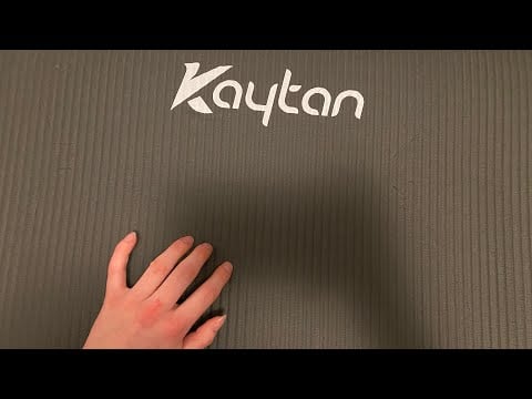 ASMR ~.~ 2 minute tapping on yoga mat ☁️ (no talking)