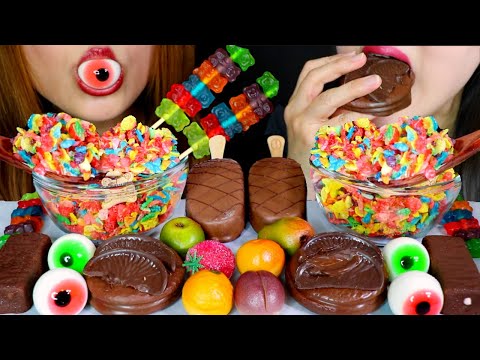 ASMR GUMMY EYEBALLS, ICE CREAM BAR, CHOCOPIE, FRUITY PEBBLES, FRUIT MARZIPAN 리얼사운드 먹방 | Kim&Liz ASMR