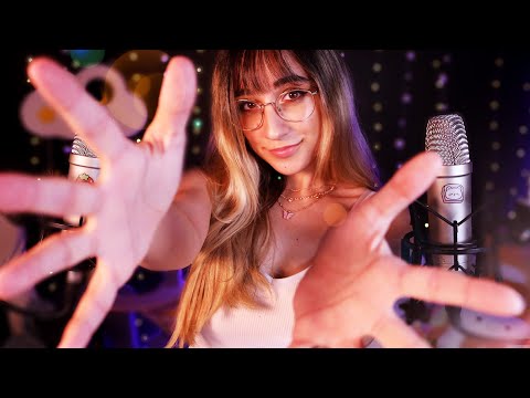 ASMR | Slow Hand Movements, Mouth Sounds & Tongue Clicking 💖 (w/ Close Ear-to-Ear Whispers)