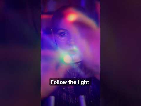 ASMR Follow the light in Spanish / Sigue la luz en español