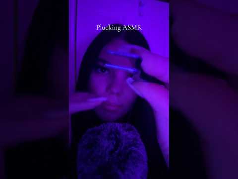 Plucking ASMR Trigger! #visualtingle #asmrlive #tingles #relax #triggersforsleep #livestream #relax