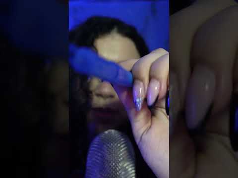 ASMR- ESCREVENDO NO SEU ROSTO