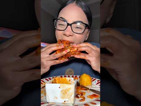 BULDAK SPRING ROLLS 🍜 😋 #mukbang #shorts #buldakramen #trending