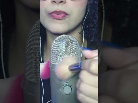 ASMR- Fita no microfone