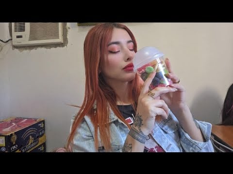 COMIENDO GOMITAS + CHISMECITO   🍭