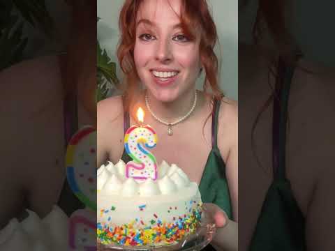 When is your birthday ? #whispering #redhead #ginger