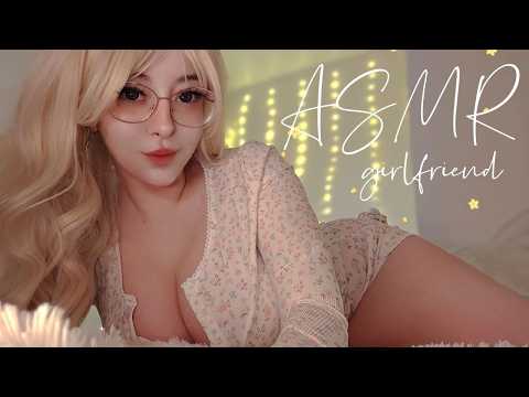 ASMR ♡ Girlfriend Comforts You In Bed ♡