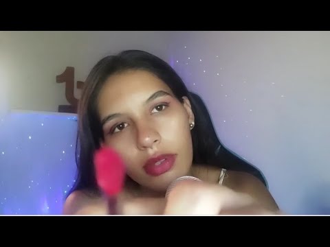 ASMR TE MAQUIANDO COM SALIVA 💦