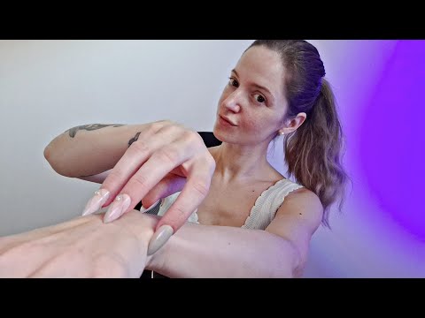 ASMR 1 minute - fast hand sounds, tongue clicking, skin and fabric sounds - relaxing tingles