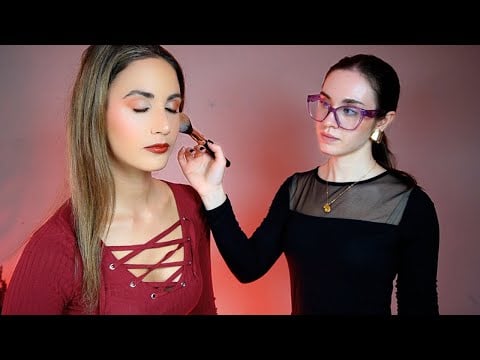 Mi faccio truccare in modo molto professionale | ASMR ITA | Real Person Make Up 💄