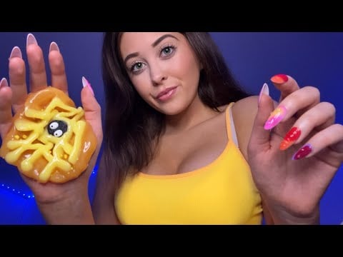 ASMR: Laisse moi t'endormir sur mes genoux...