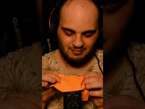 60 Sec ASMR : Mic Touching & Brushing