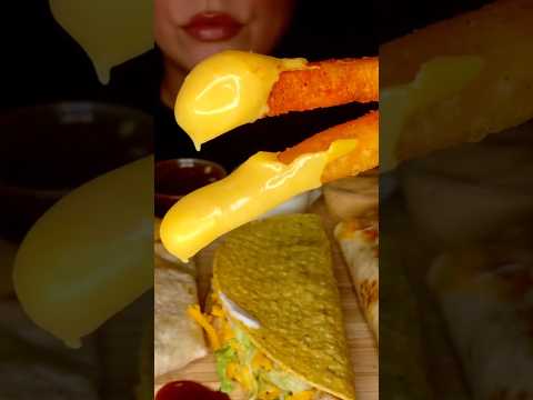 Taco Bell crispy nacho cheese fries #asmr #fries #food #summerofgoals