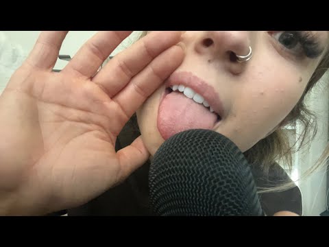 ASMR| CLOSE UP LENS LlCKING/ LENS HIGH VOLUME RELAXATION& INAUDIBLE WHISPERING TRIGGER WORDS