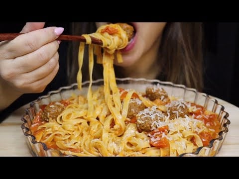 ASMR TAGLIATELLE POMODORO MEATBALLS HOMEMADE MUKBANG no talking CREMA ASMR #asmr #mukbang #pomodoro