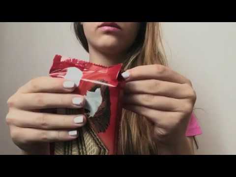Türkçe ASMR l Gofret Yeme I Sohbet I Yakın Fısıltı