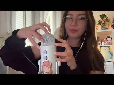ASMR Mic Scratching (bare + foam cover)