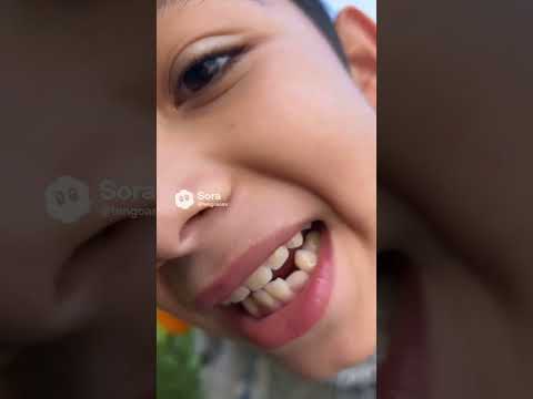 ASMR short comiendo flores