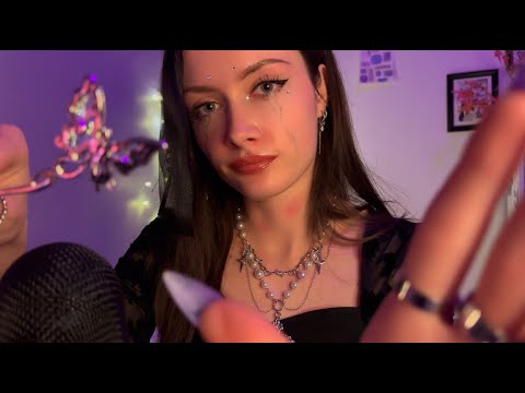ASMR - Je t'accompagne pour dormir avec du visuel, scratching et chuchotements proche du micro