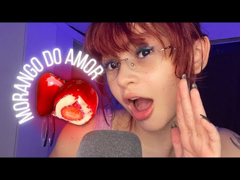 ASMR COMENDO MORANGO DO AMOR