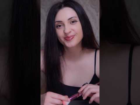 Despejo tu malestar❤️‍🩹 #asmr #asmrvideo #relax #calm #care #shorts #asmrvideo #brush #love