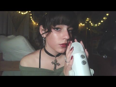 ASMR ♡ gentle mic tapping with clicky whispers