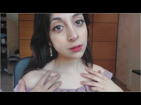 ASMR | MA IL TRIGGER SONO IO (collarbones tapping, skin sound, brushing, whispering ...)