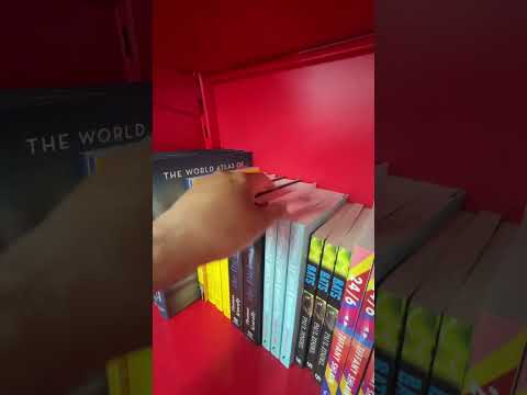 Book tapping ASMR #asmr #scratchytapping #asmrsounds #tappingandscratching #shortsvideo