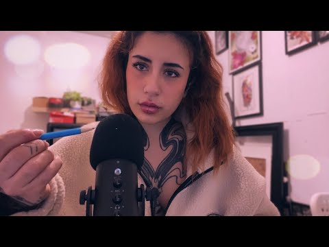 ASMR PARA DORMIR · Sonidos en el Micro y Susurros Lentos