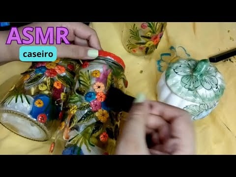 ASMR Muitos gatilhos mostrando coisas antigas, potinhos cheios de gatilhos dentro e MUITA Voz Suave