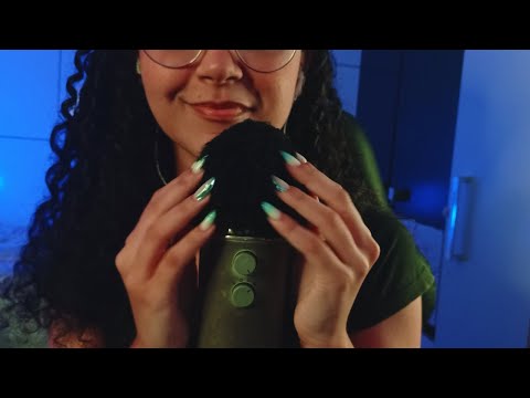 ASMR- CAFUNÉ EM VOCÊ l CARINHO NOS SEUS OUVIDOS