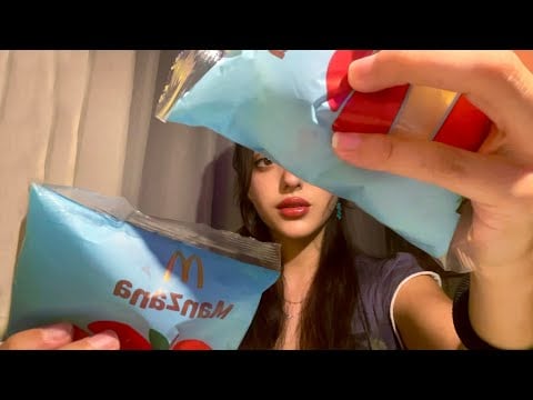 ASMR￼ | COMIENDO MANZANA DEL MCDONALDS 🍎🍟