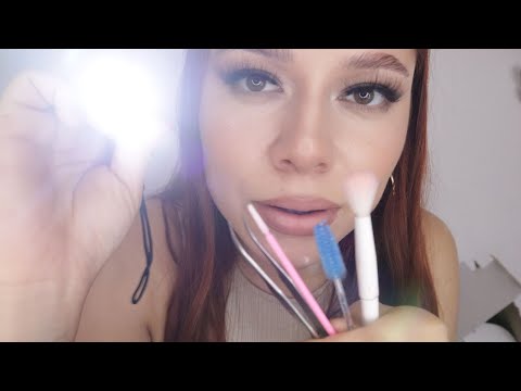 ASMR español- Hay algo en tu OJO👀 y tu hermana te lo quita