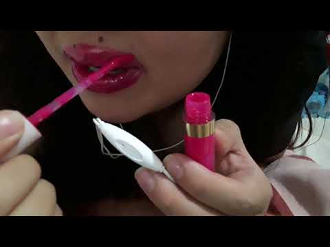 ASMR APPLYING 50 LAYERS OF LIPGLOSS