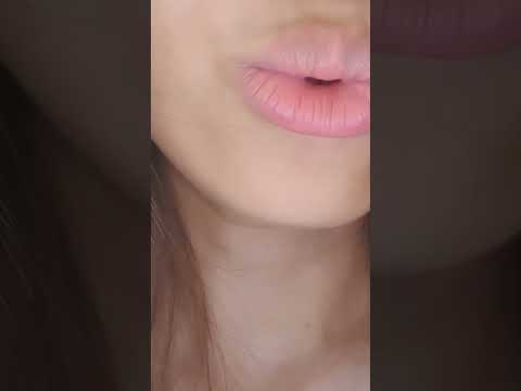 MOUTH SOUNDS ON RIGHT EAR 👂👂❤️ #asmr #asmrmouthsounds #asmrmouthsound #asmrear #asmrbinaural