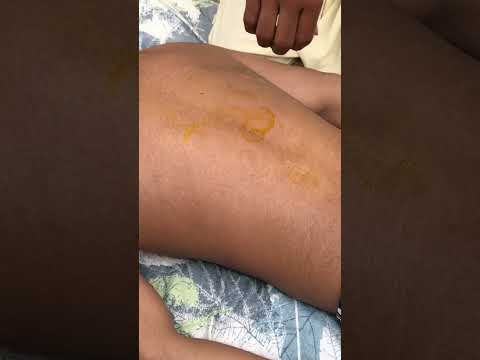 Back cracks massage #stronghands #loudbackcracking #asmrhaircut #relax #backcrack #lahoribarber