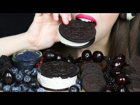 ASMR BLACK TOBIKO EGGS, OREO ICE CREAM SANDWICH, DARK CHOCOLATE (Eating Sounds) No Talking