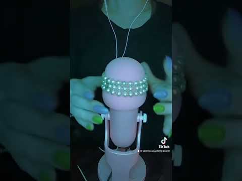 Asmr Pearls and Lipgloss, #youtubeshorts #asmrtriggers #asmrshorts #asmrpearltapping#asmrlipgloss