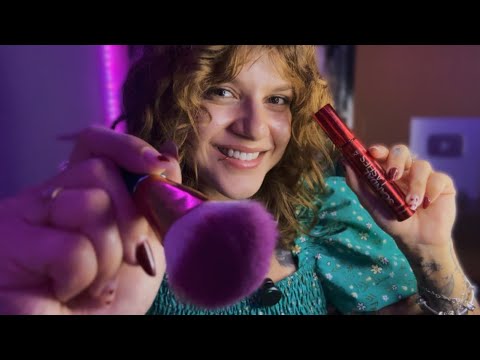 ASMR MAQUIADORA ATENCIOSA FAZENDO SUA MAQUIAGEM