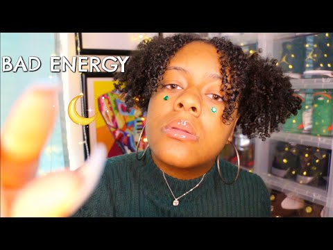 ASMR - EATING, SCRATCHING & PLUCKING AWAY BAD ENERGY 💛🌙✨